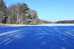 Jezioro Ostrowite zimą